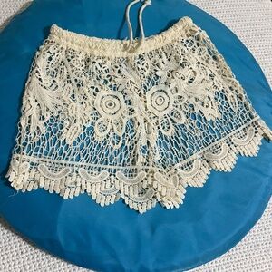 'eshe paradise beach Costal summer crochet women short Small S Ivory
